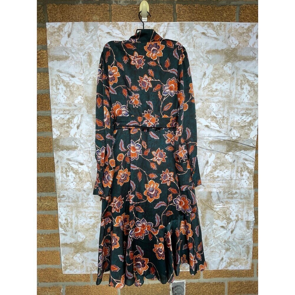 BCBGMAXAZRIA Floral Wrap Dress size medium - Picture 10 of 12